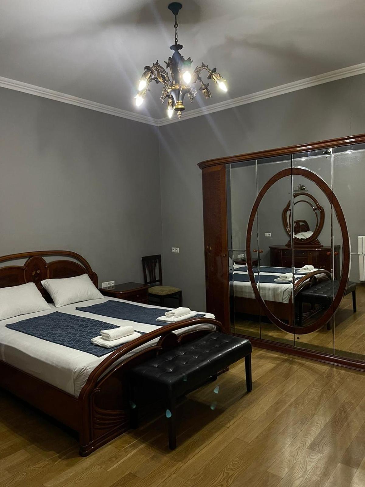 Apartment Anzi Batumi Exteriör bild